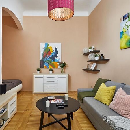 Prague Days - Cozy Flat In The Old Townアパートメント エクステリア 写真