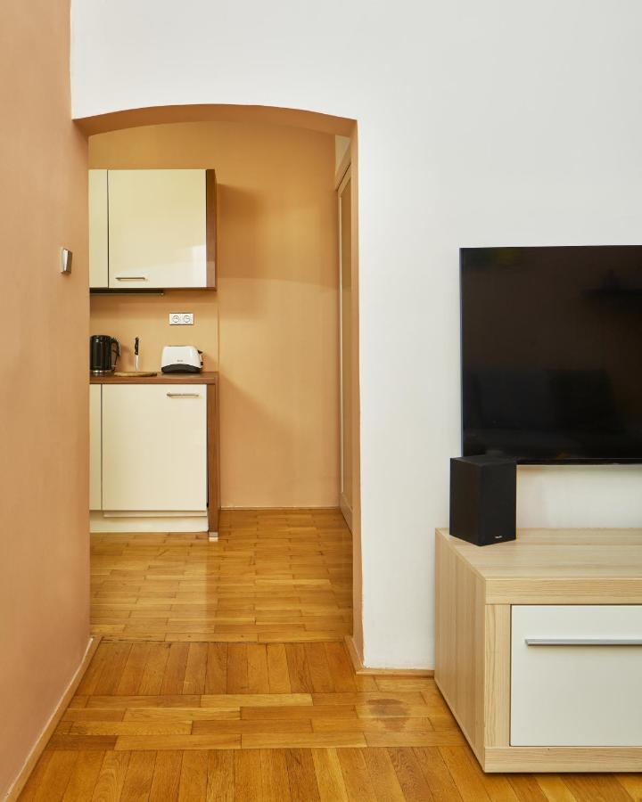 Prague Days - Cozy Flat In The Old Townアパートメント エクステリア 写真